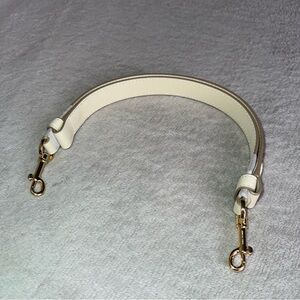 Marc Jacobs Shoulder strap from the Curve bag in cloud white in gold hardware